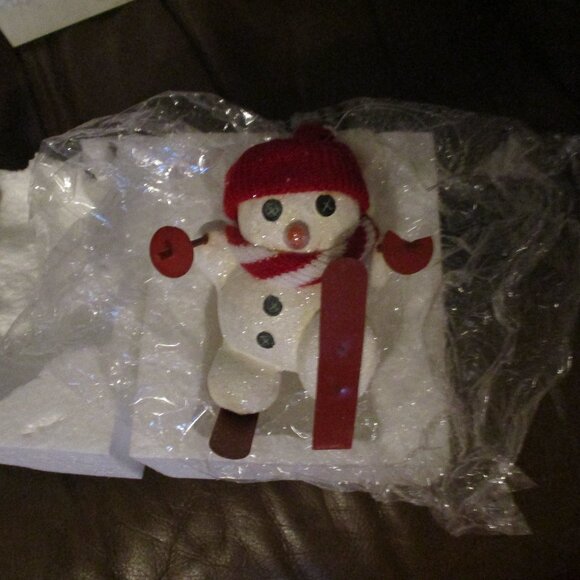 2 Billy Buttons Department 56 Christmas Ornament - Picture 2 of 12